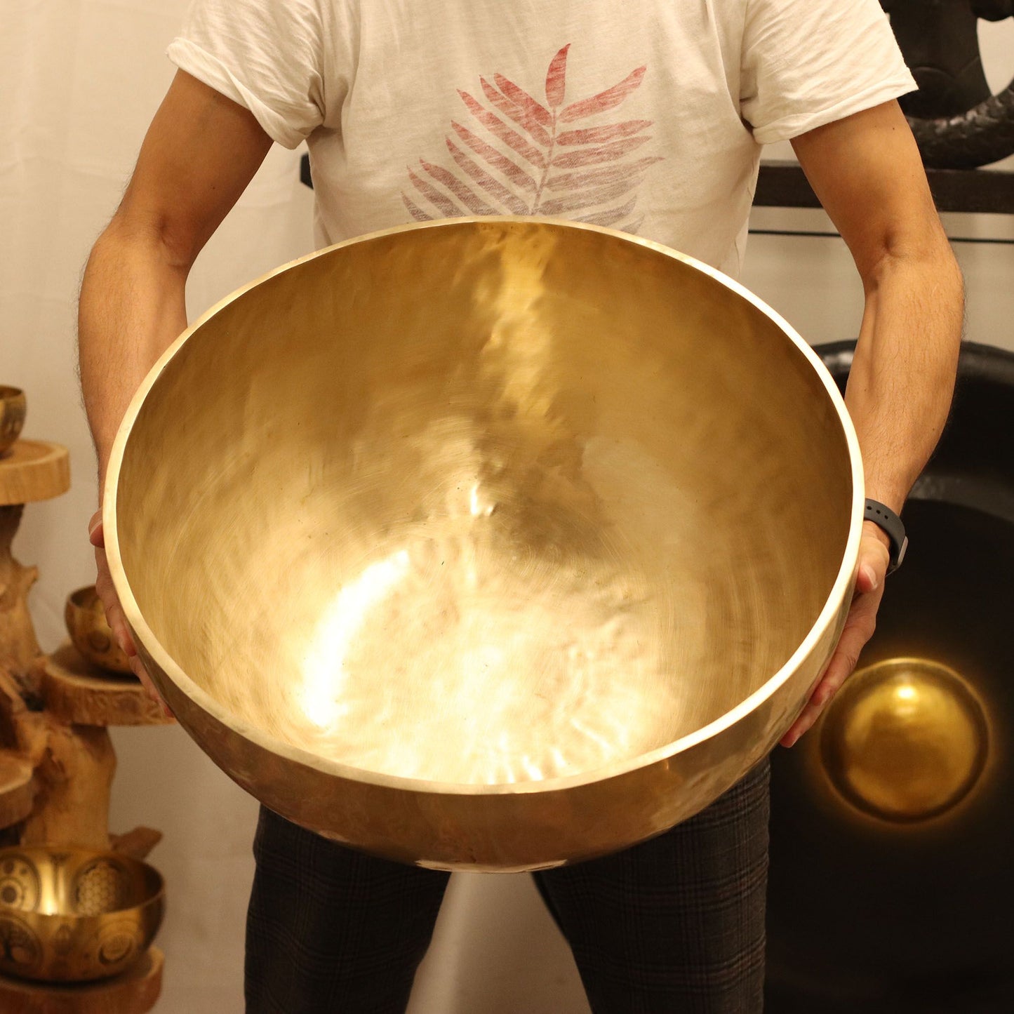 Professional Plain Standing Singing Bowl – 50x20cm | Large Vibrational Sound Bath Bowl for Healing & Meditation